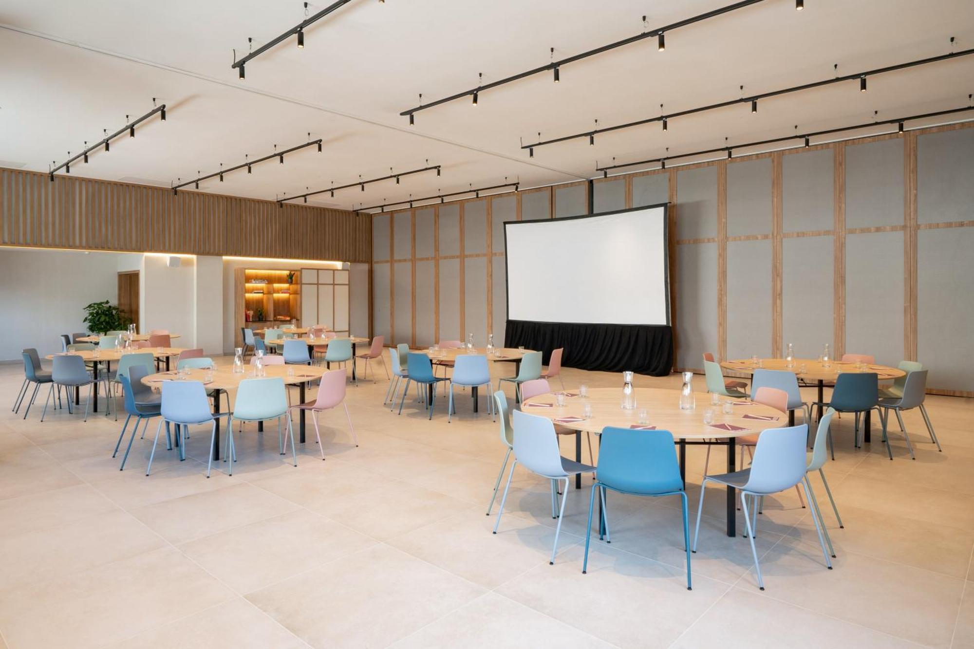 Innside By Melia Madrid Valdebebas Exterior photo