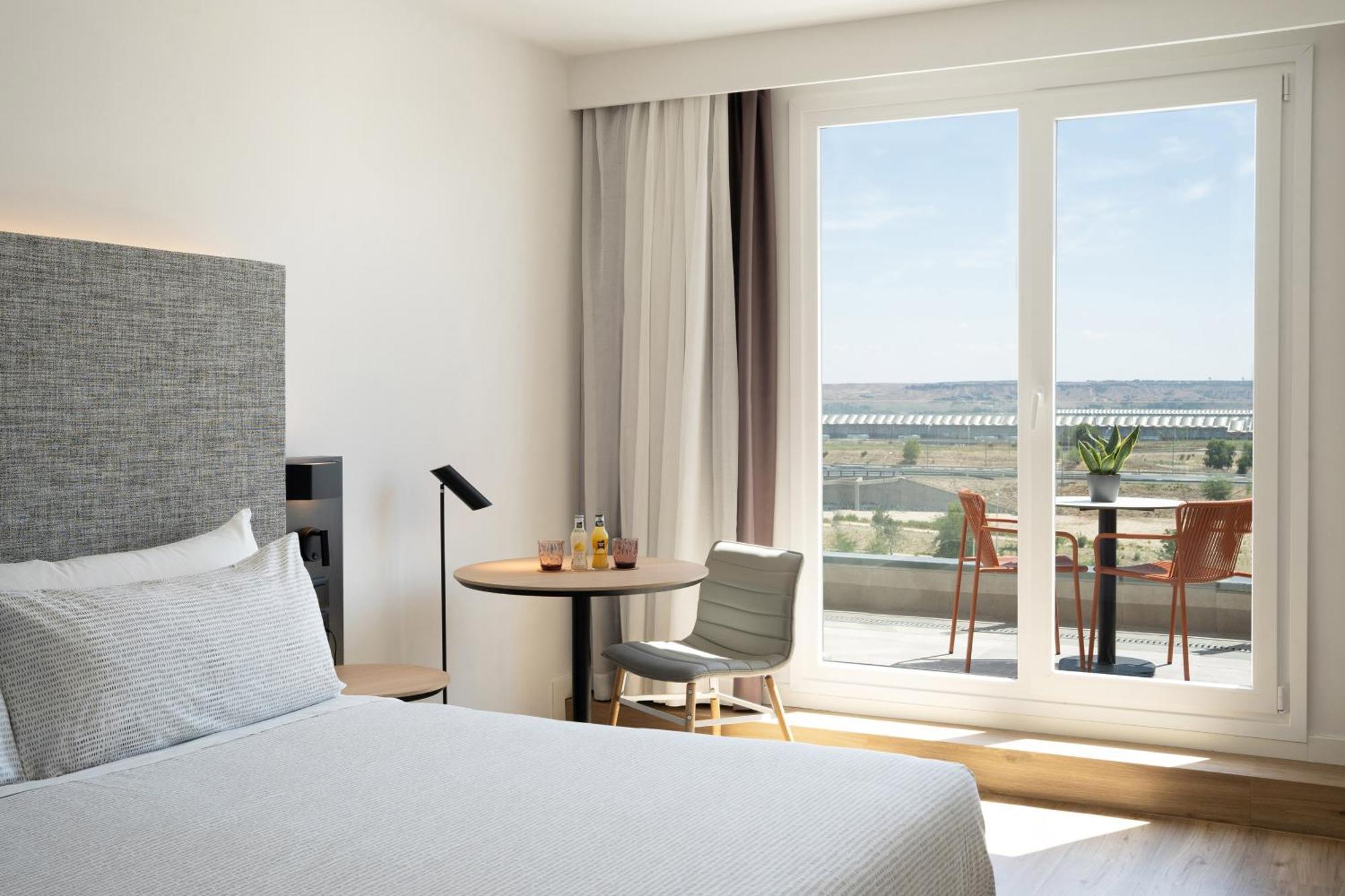 Innside By Melia Madrid Valdebebas Exterior photo